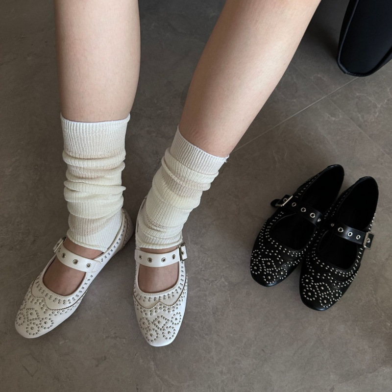 Retro Rivet Buckle Design Flat - Women Shoes Branded ulasan dan harga