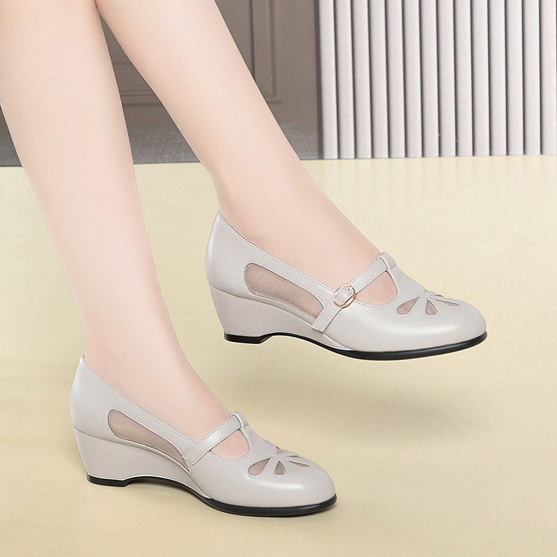 Middle Aged Women Summer Mesh  - Women Shoes Wedges ulasan dan harga