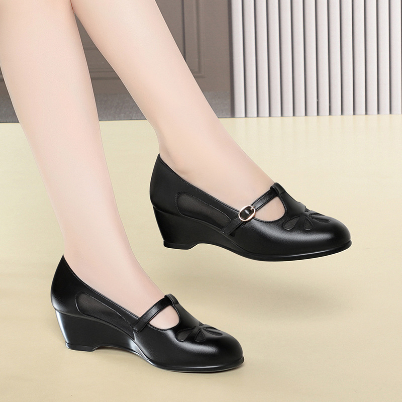 Middle Aged Women Summer Mesh  - Women Shoes Wedges ulasan dan harga